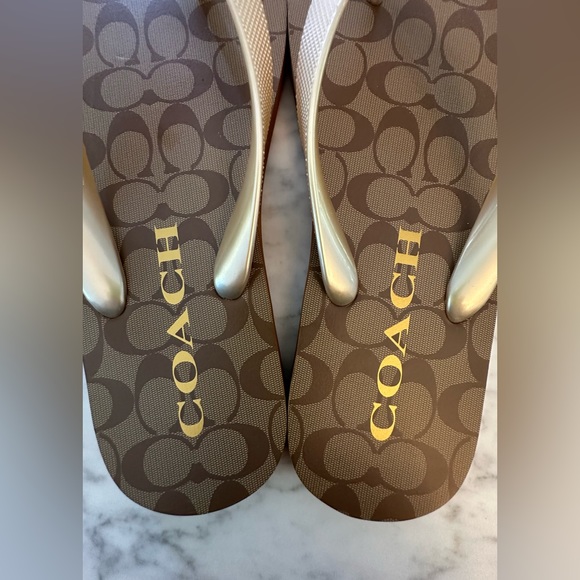 NWT NEW Coach Zak LOGO FLIP FLOP Khaki / Gold SIZE 7 - Picture 3 of 9